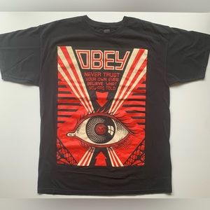 Obey T-shirt XL